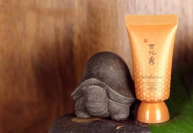 怎么拥有韩剧女主的妆容,你和女主角之间只差一套韩系大衣