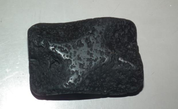 陨石有什么特征如何简单鉴别,陨石有什么特征怎样识别