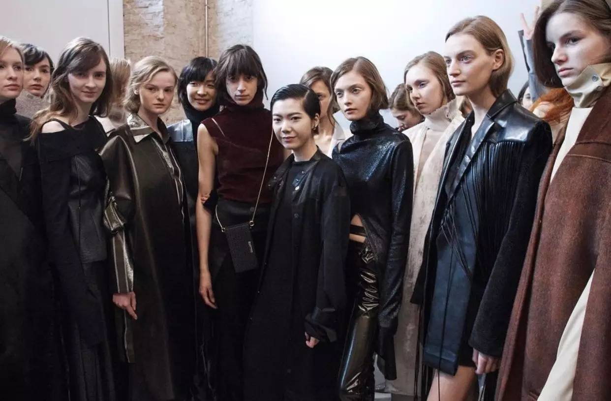 芭能御姐约你来看时装周