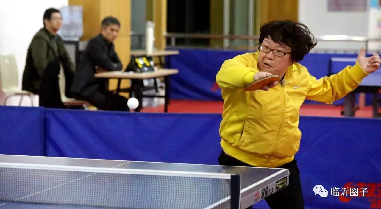 “润丽纹绣”杯铿锵玫瑰女子乒乓球赛开拍