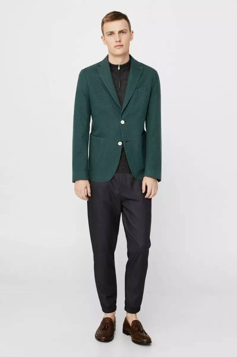 换季买衣服别盲目跟风,换季首选不是买衣服