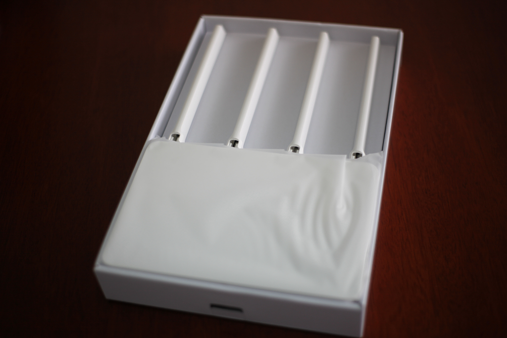 雷军评测小米路由器,小米最新路由器雷军视频