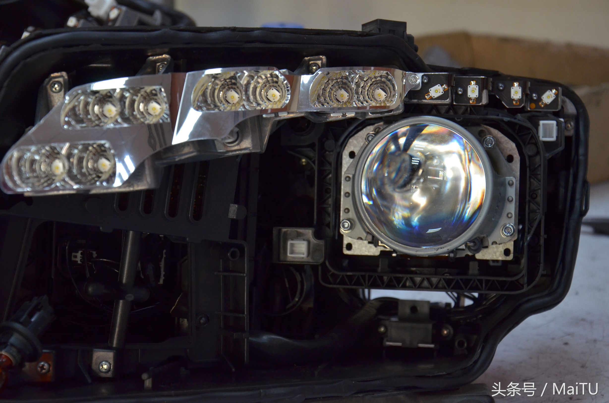 奥迪远光灯有多牛逼,奥迪灯果然名不虚传