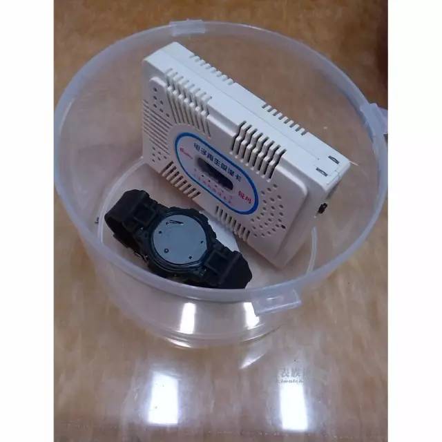 天梭手表起雾了怎么处理,夏天手表起雾气怎么解决