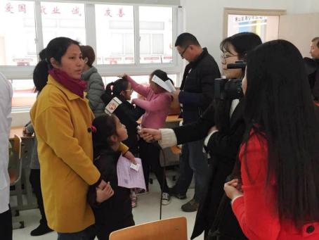 眼科专家公益讲座,眼科义诊关爱老人