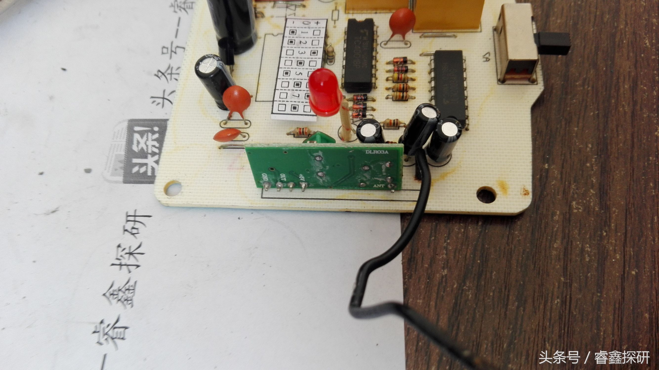 拆电动卷帘门遥控器,电动卷门遥控器最多配多少个