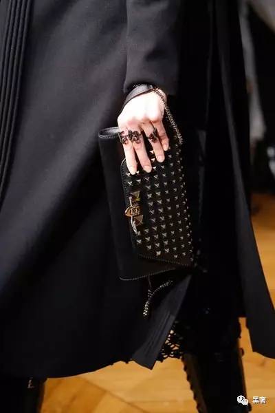 valentino2021秋冬时尚系列,valentino秋冬系列