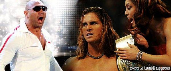 卢瑟夫和米兹拉娜,wwe拉娜跪地向卢瑟夫认错