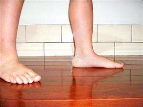 很费鞋的1种病,跑、跳、走、站都特累,预防很重要