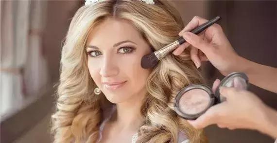 以前很火的萨瓦迪卡女生,萨瓦迪卡女人漂亮吗