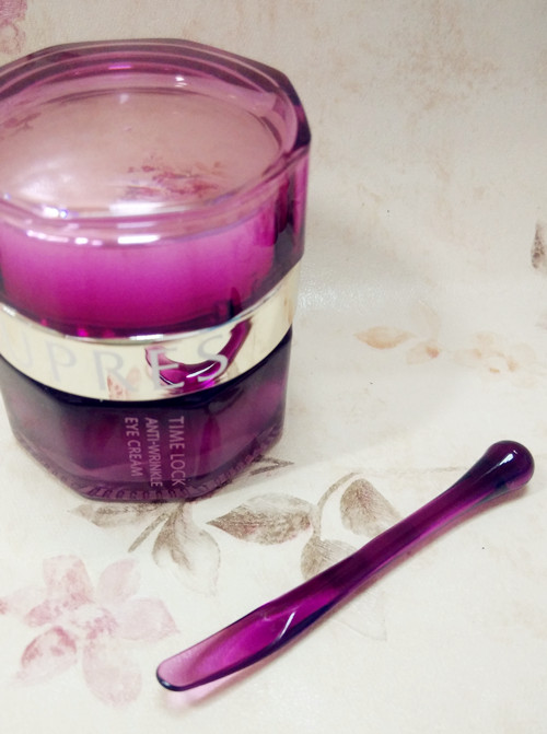 欧珀莱青春定格,欧珀莱照片