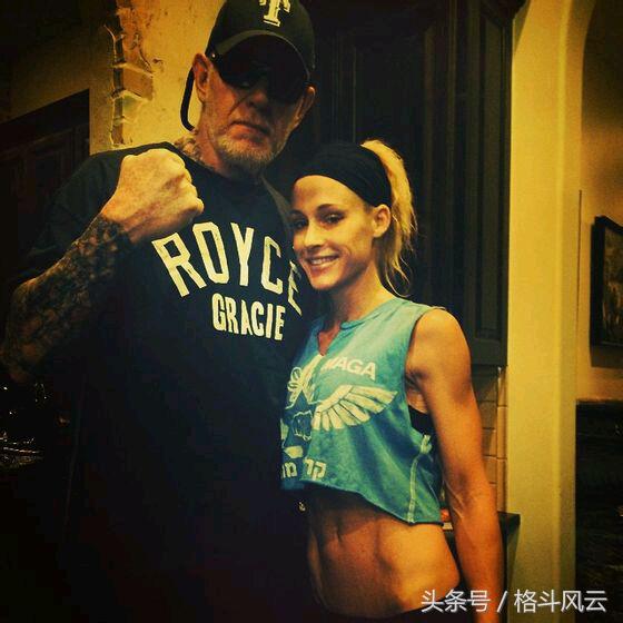 wwehhh夫妇vs隆达罗西,wwe2015年cm朋克