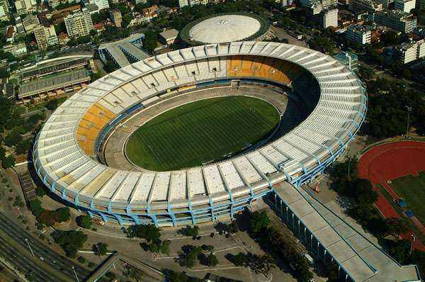 十大足球场介绍,足球场的十大球王