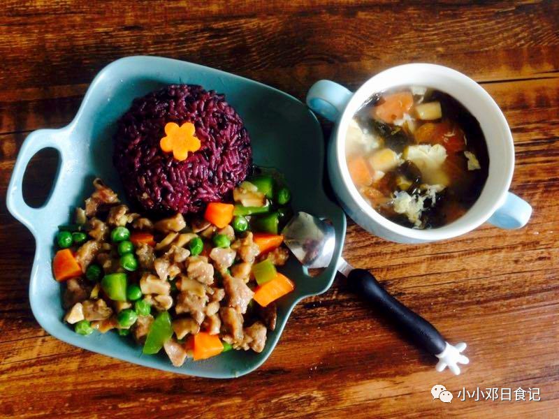 虾和水果一起吃喝牛奶能解毒吗,虾和水果同时吃砷中毒用什么解救