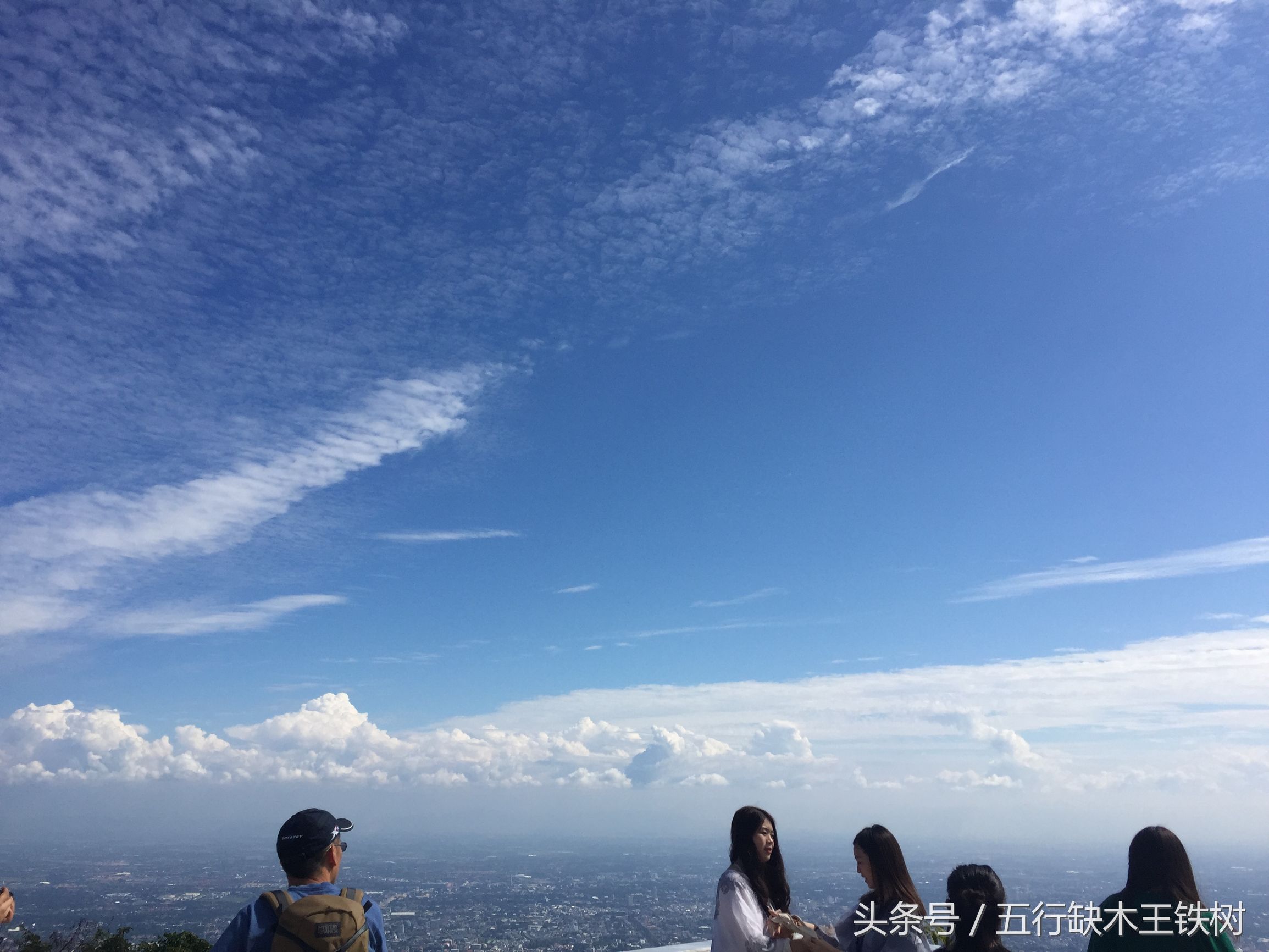 清迈夜景之双龙寺,清迈去双龙寺怎么去