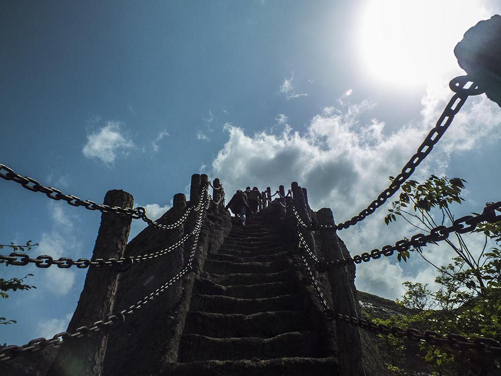 中国七大丹霞之一就在桂林八角寨,湘赣八角寨