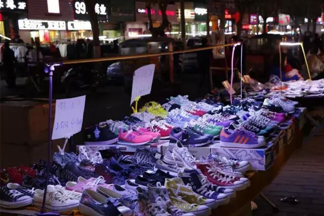 每一个与鱼化寨国际有染的人，都曾对这个小香港有难以言表的热忱