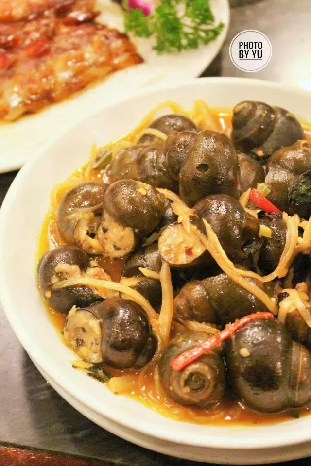 就是这个“肥坚”，十七年的默默坚守，用手工邕菜安慰老南宁的魂