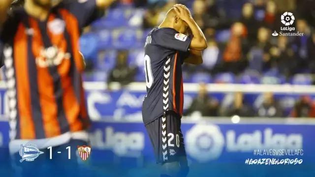 伊比利亚轶事丨足球赛场惊现篮球球衣，是友谊的象征还是？