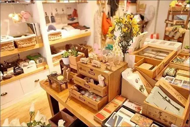 跟muji一样的风格的杂货店,日本十元店muji