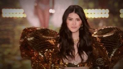 维密天使何穗最新视频,2017何穗维密秀高清图片