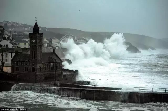 “杀人”狂风Doris席卷英国！结果又被腐国人民玩坏了……