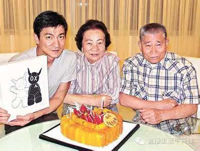 王宝强全家福,王宝强晒全家福