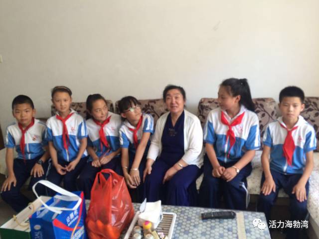 献给豁达善良知性的女人,献给所有温柔善良的女性