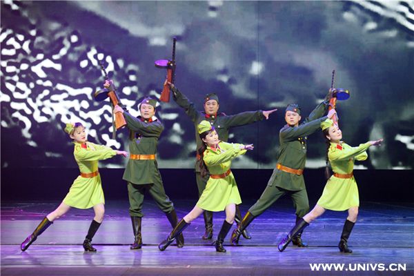 “重温经典·名家名篇”朗诵会献礼南开大学百年校庆