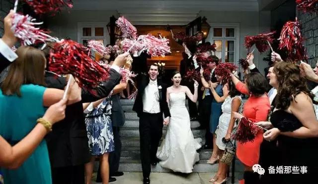婚礼退场的漂亮“花招”！创意上线！