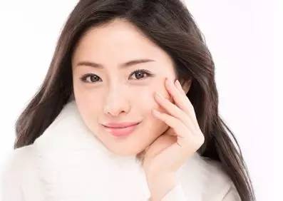 长痘痘的脸容易抗老吗,长痘的人抗老吗