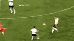 和平年代的战争视频,和平年代足球就是战场