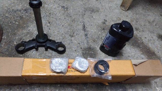 维修小忍者发动机,小忍者维修支架