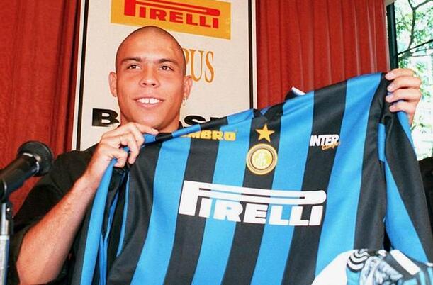 外星人罗纳尔多钟摆过人,钟摆罗纳尔多完整版