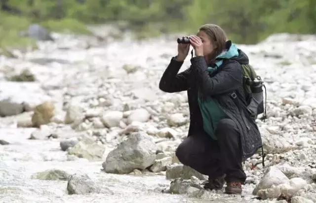 部队一般用什么品牌望远镜 (军用望远镜哪家最好用)