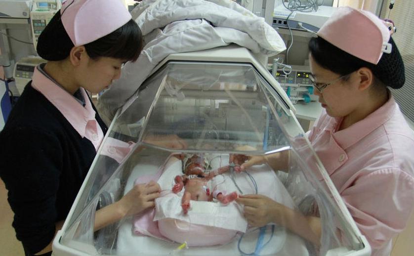 35周加4天,顺产女宝一枚,早产惊心动魄