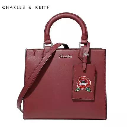 这个春天要被几件外套承包了,早春包包小众品牌