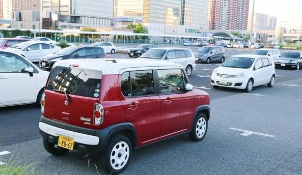 中国年轻人更喜欢国货,年轻人爱开宝马