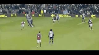 足球搞笑gif网友恶搞,足球搞笑过人集锦gif