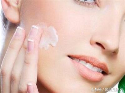 推荐几款滋润不假白的隔离霜,紫色隔离霜和肤色隔离霜哪个更白