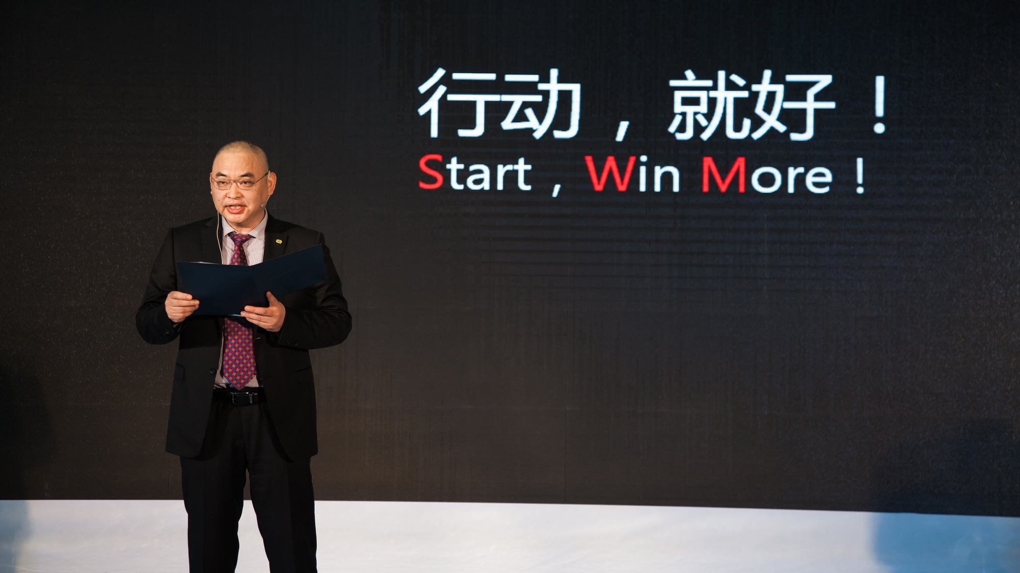 swm斯威汽车菏泽,swm斯威汽车黑色