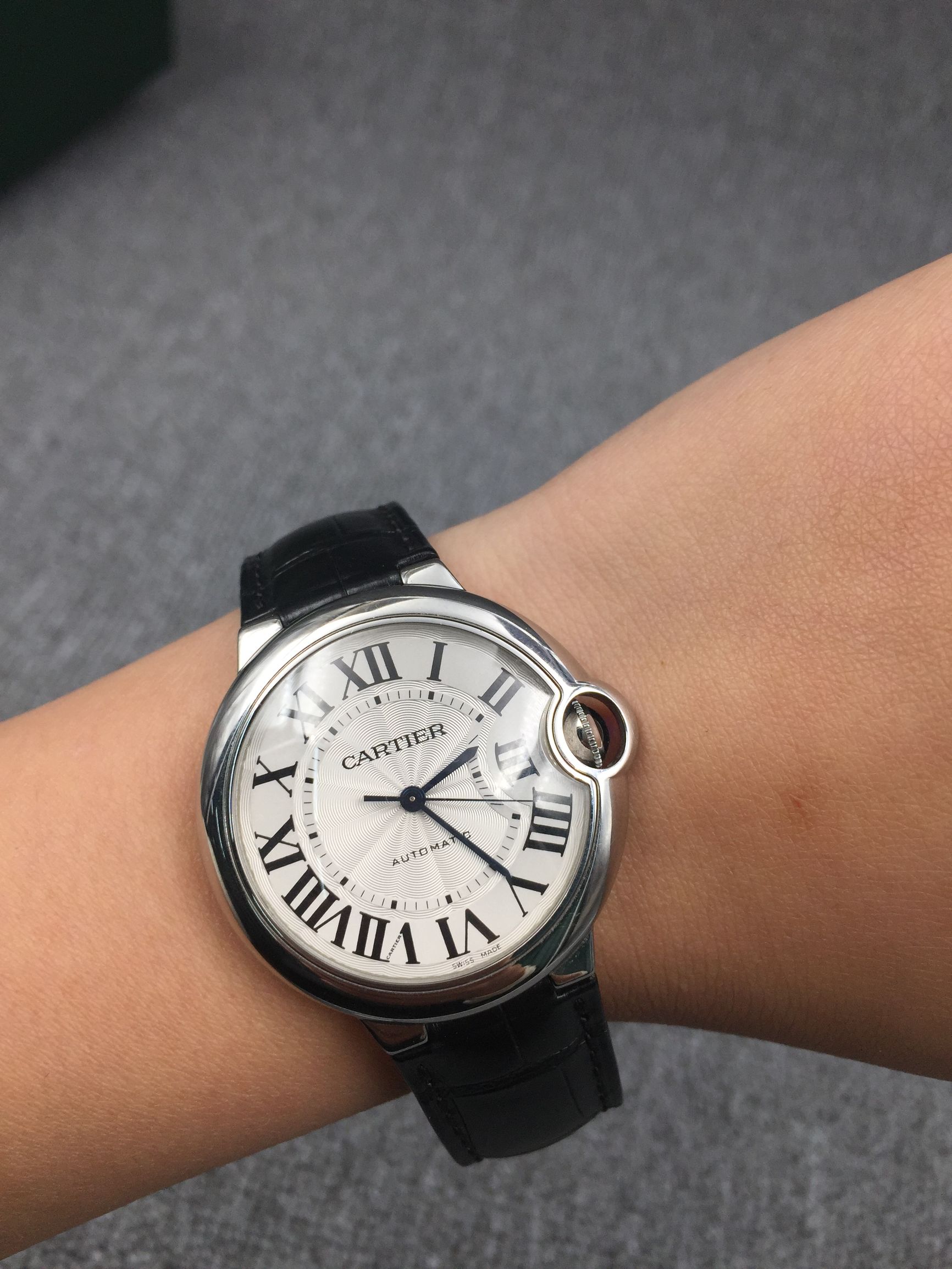 汇聚卡地亚蓝气球,卡地亚最爱的蓝气球