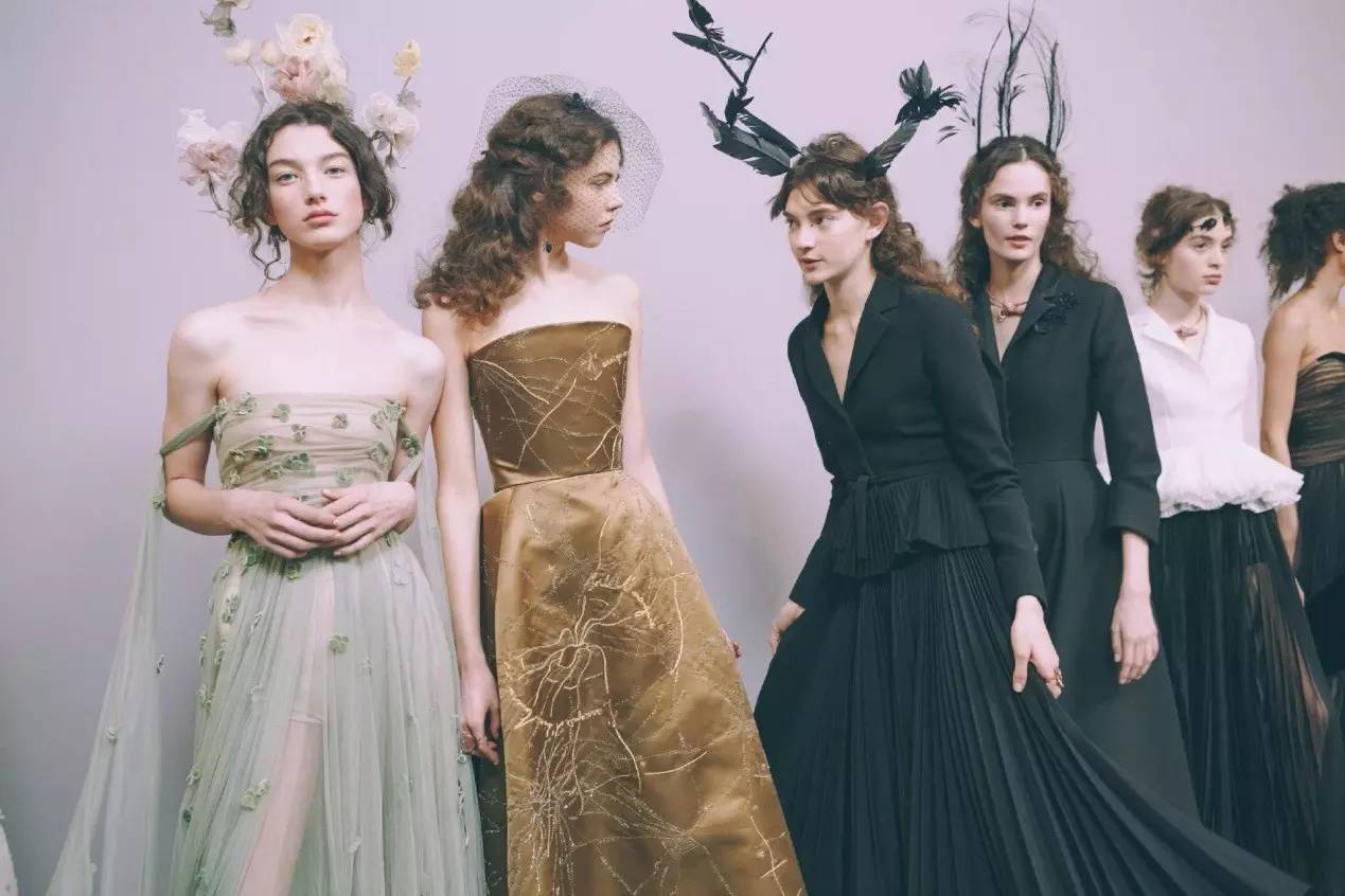 向晚穿搭女装服饰,向晚牛仔穿搭