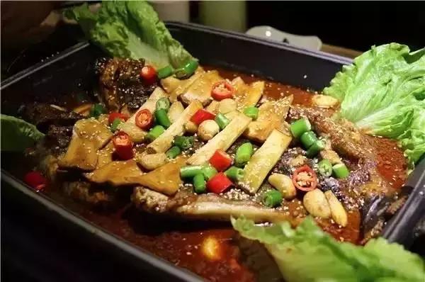 草帽石锅鱼正宗做法,草帽鱼蒸汽石锅鱼家常做法