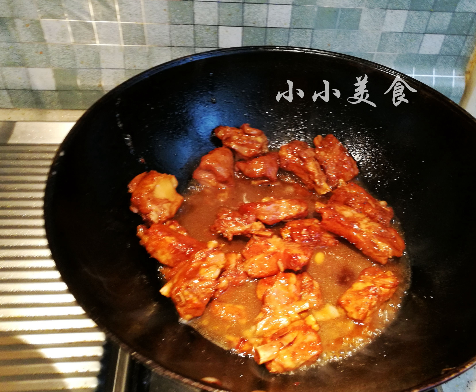 糖醋排骨凉菜,糖醋排骨软糯脱骨不柴不塞牙