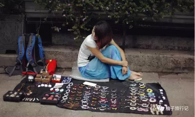 干货：大理人民路被整顿后，说说今天的地摊街和背包客