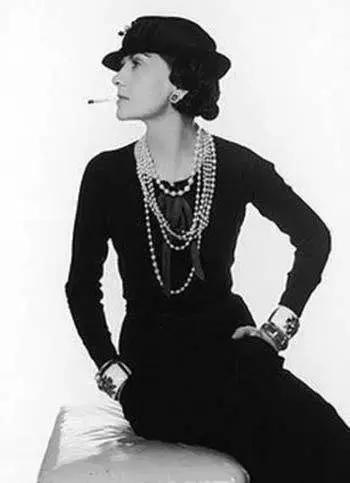 朋友圈装逼回怼,朋友圈装逼失败行为