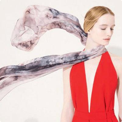美丽丝巾搭配优雅风,雅致丝巾怎么搭配好看