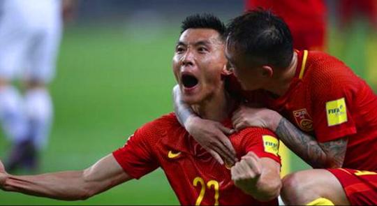 品骉：这个三月非常热，中国男足，阿里巴巴，华为新向，实至名归