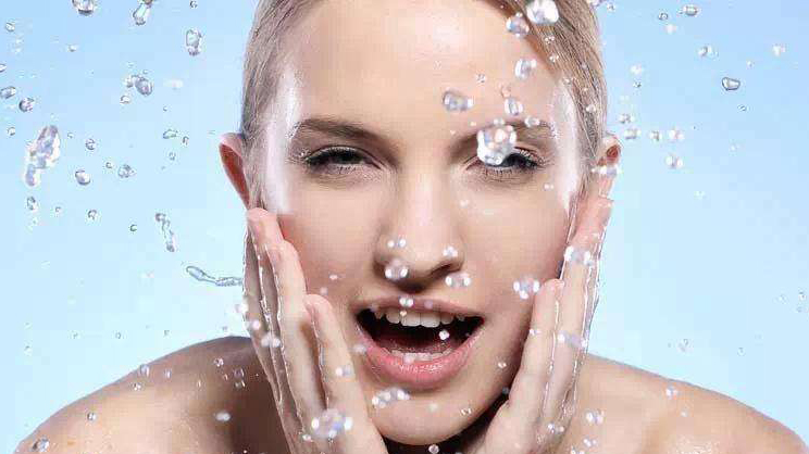 为啥别人熬夜皮肤不会差,为什么别人熬夜和精神也很好